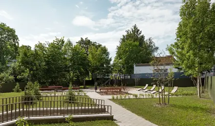 Bob W Tallinn Telliskivi Exterior Inner Yard Open Terrace