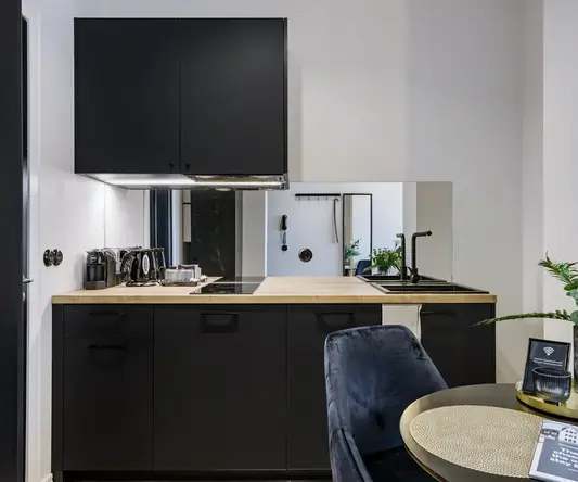 Bob W Tallinn City Centre - Avangard Original Studio - Top Floor 