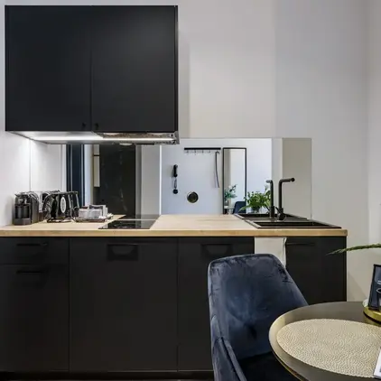 Bob W Tallinn City Centre - Avangard Original Studio - Top Floor 