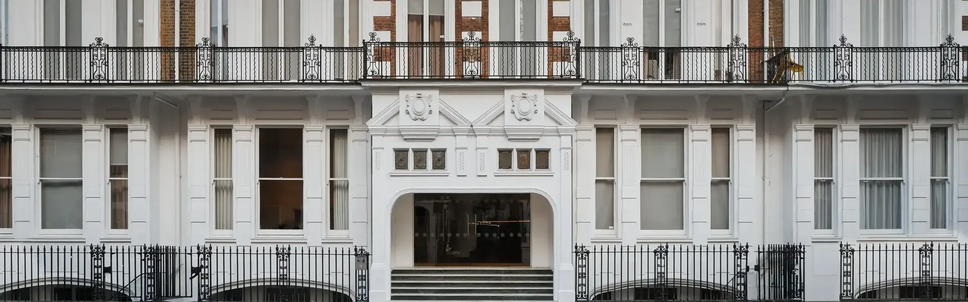 a building with many windows