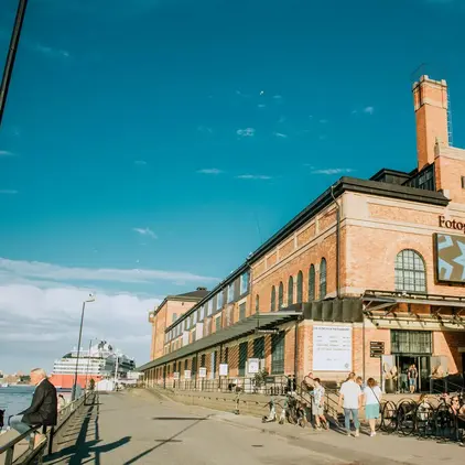 Cutting-edge photography with a view that’ll keep you at the café longer than planned.