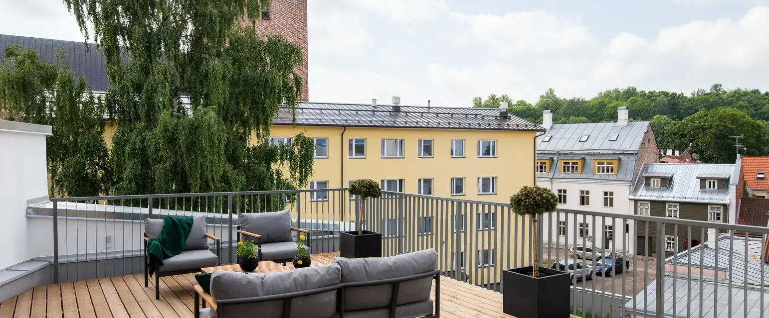 Bob W Tartu Old Town Exterior Terrace