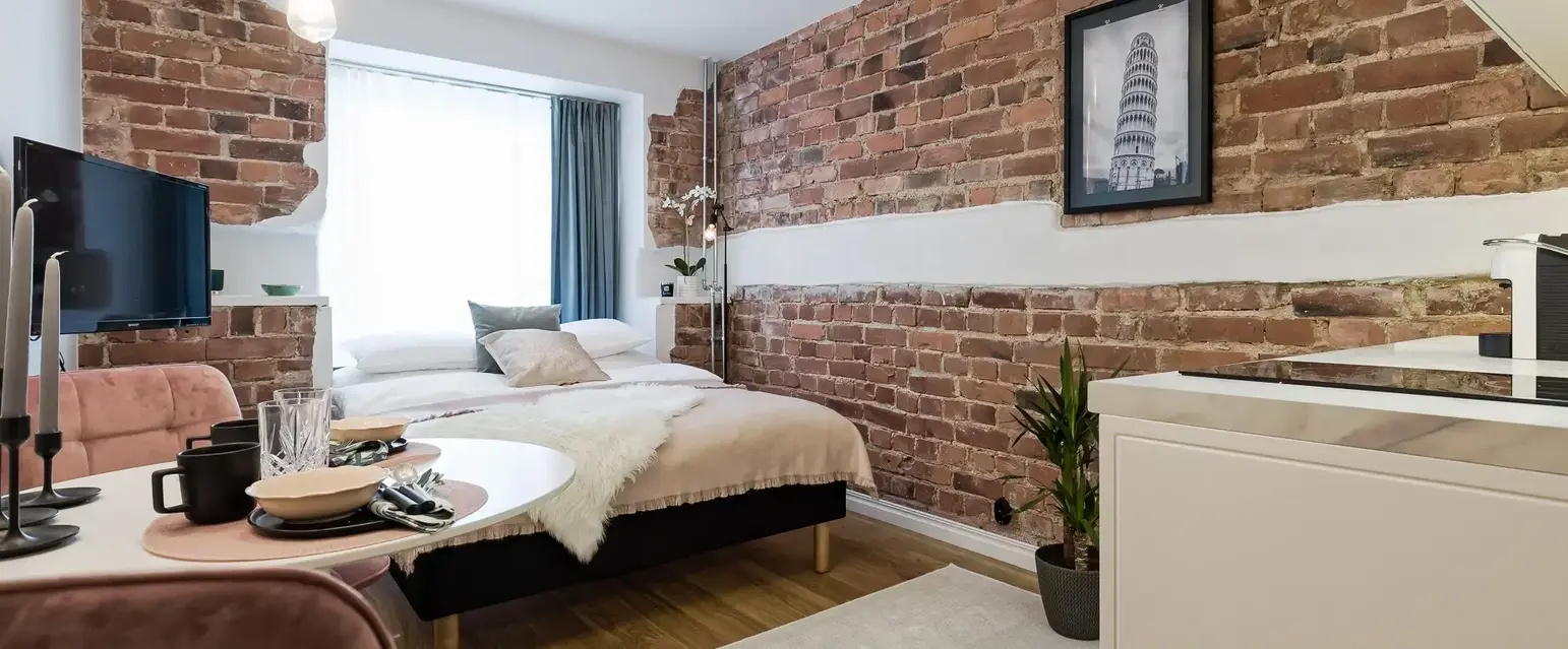 Bob W Compact Studio - Industrial Living Space