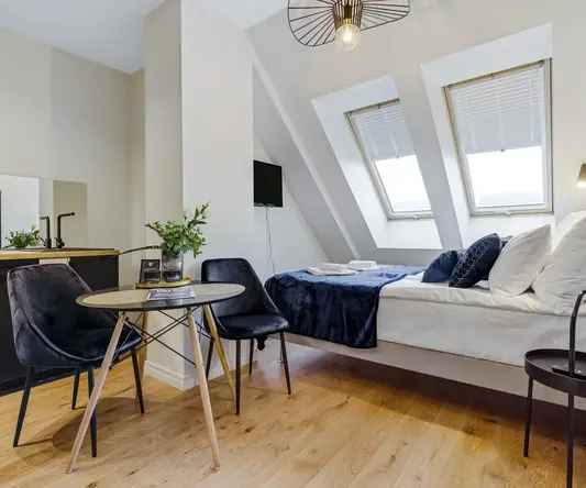 Bob W Tallinn City Centre Avangard - Original Studio - Top Floor