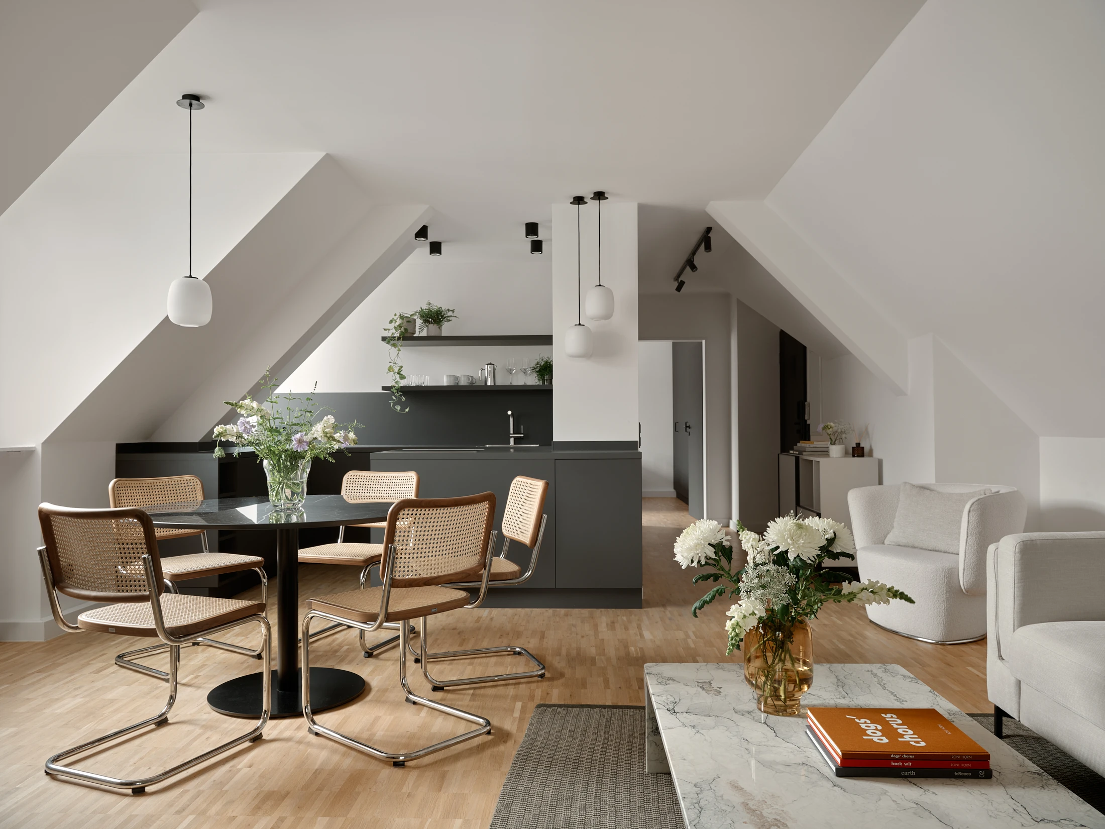 1-Bob-W-Munich-Schwabing-Biggy-Apartment 1-Bob-W-Munich-Schwabing-Biggy-Apartment