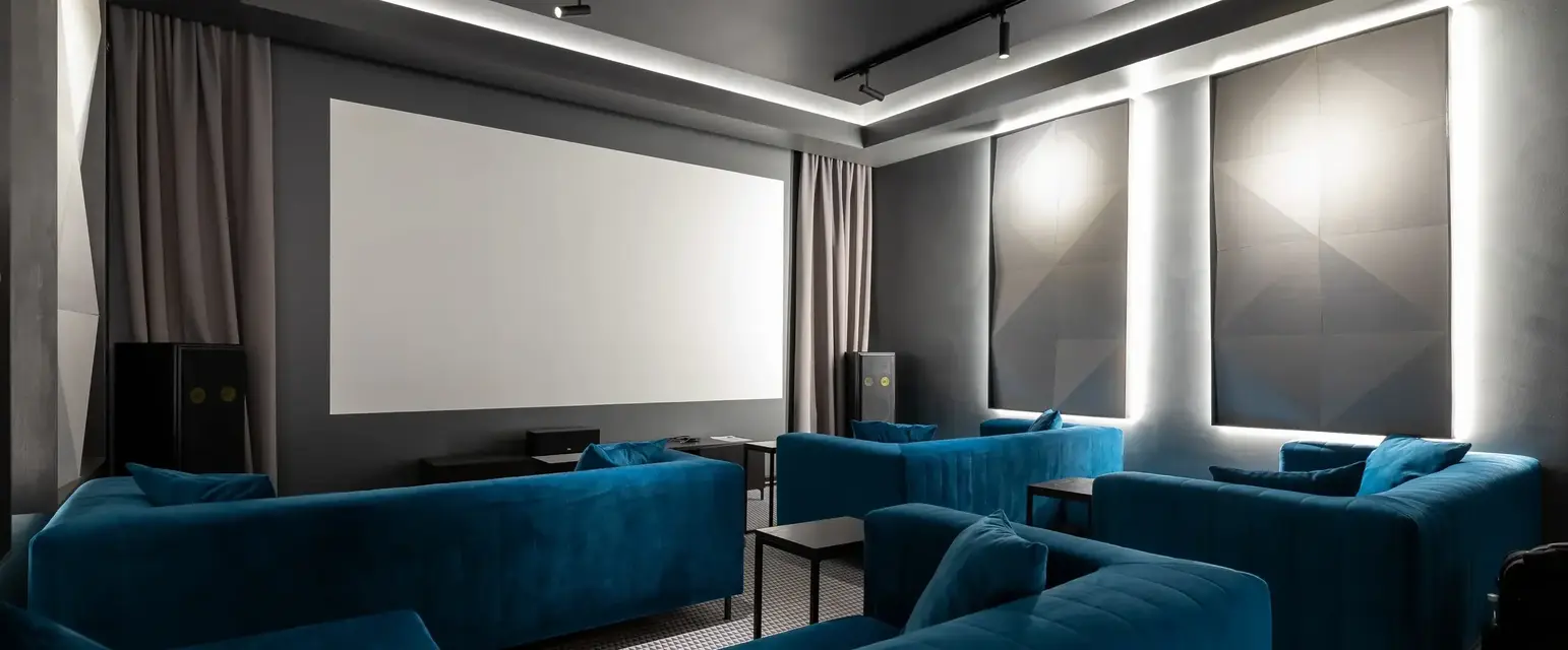 Bob W Tartu Old Town Cinema