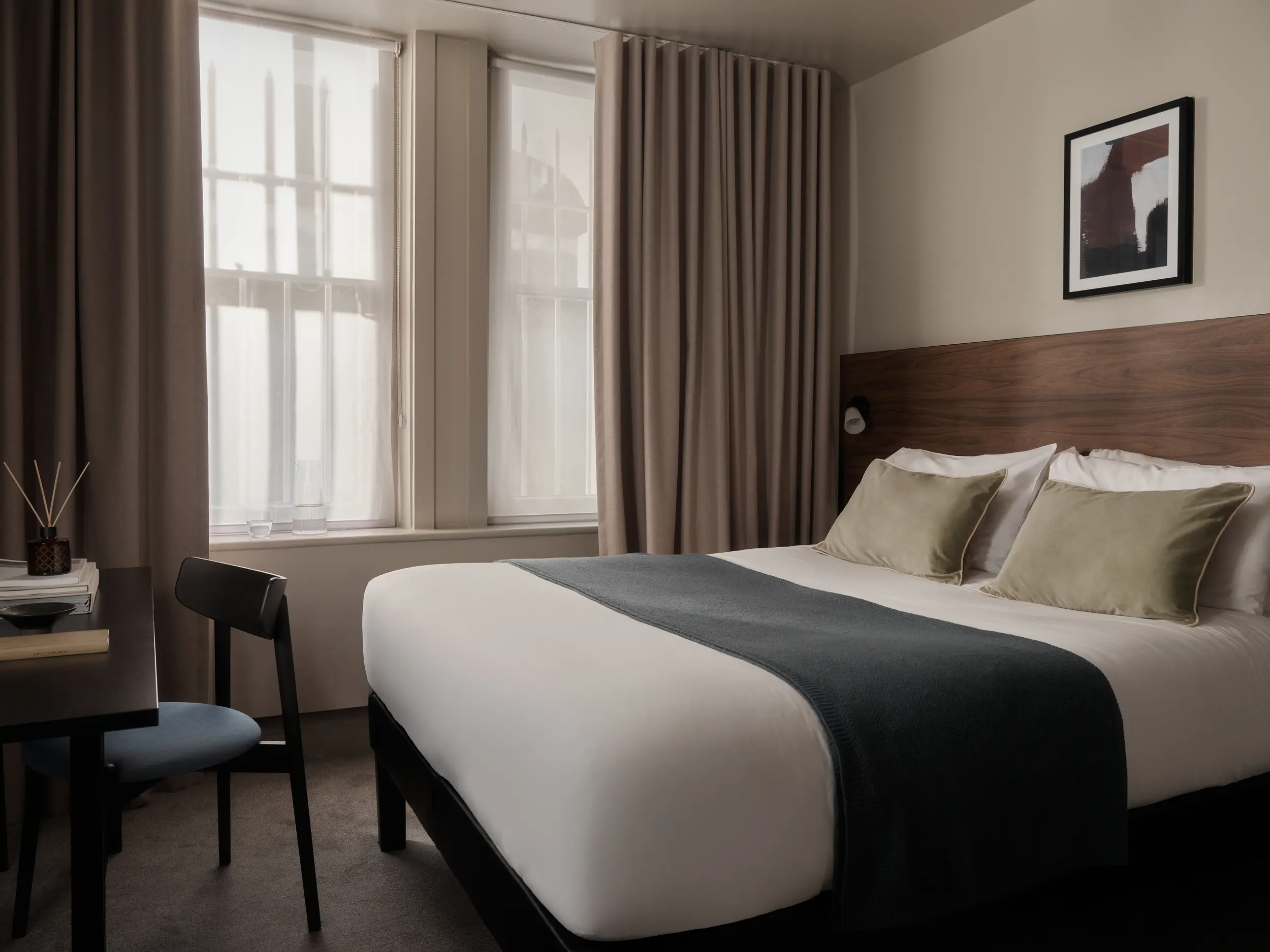 Compact Room - Lower Ground | Bob W. London Kensington