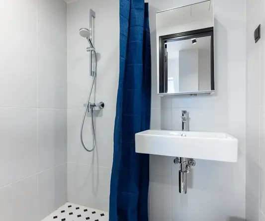 Bob W Tallinn City Centre - Avangard Original Studio - Top Floor Bathroom