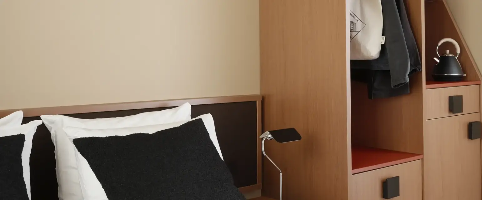 Rest up in this Queen bed