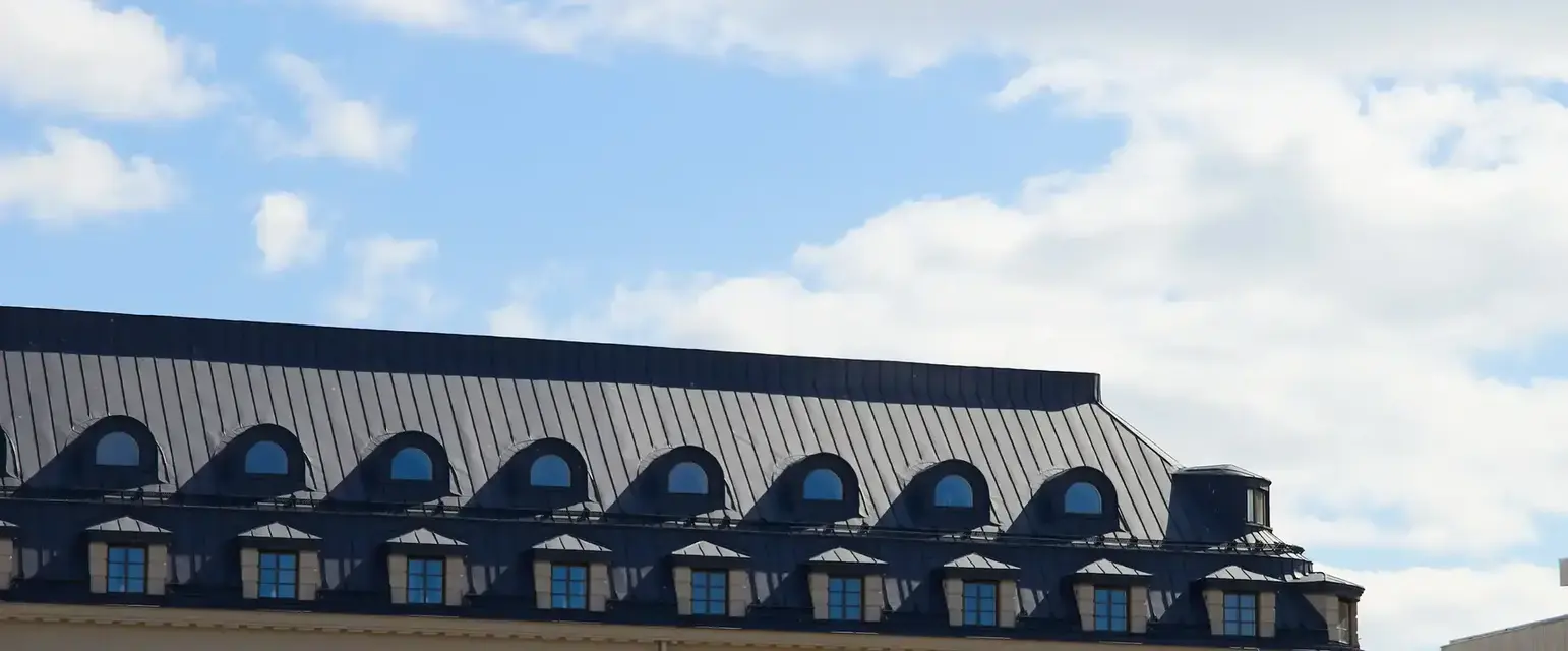 See Turku like a local — swing by the market square for sweet treats, souvenirs, and a taste of everyday life.