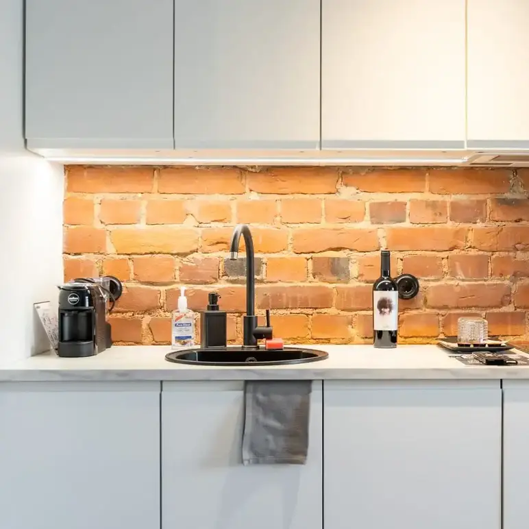 Bob W Tallinn City Centre Original Studio - Industrial Kitchen White