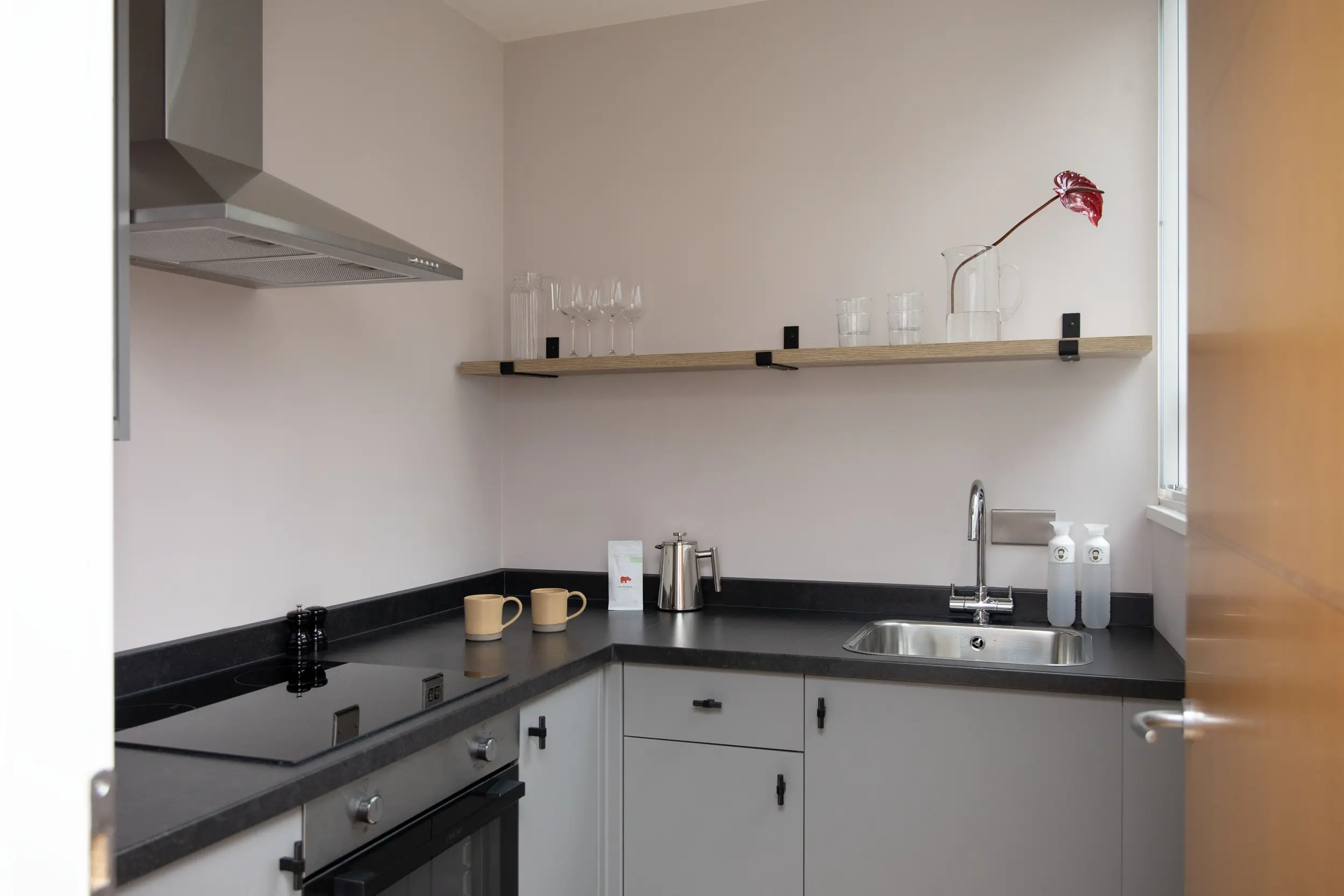 Collage_image_10_St_Pauls_Roomy_1bed