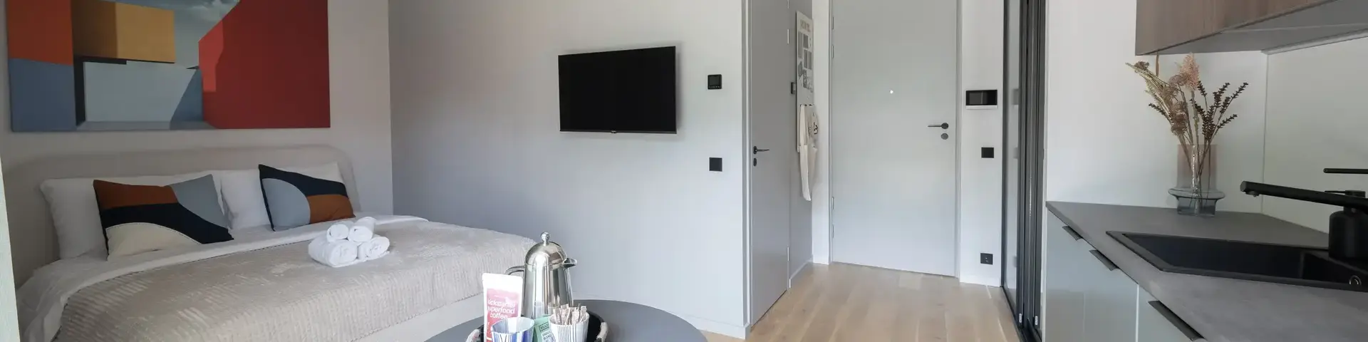 Bob W Parnu Original Studio