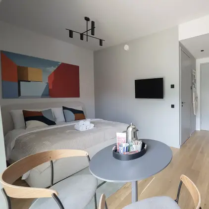 Bob W Parnu Original Studio