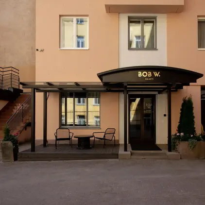 Bob W Helsinki Kaarti Exterior Yard Entrance