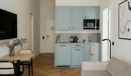 Bob W Lübeck Old Town Interior Apartment Wideshot