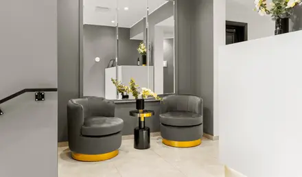 Bob W Tallinn City Centre - Ambassador Interior Sitting Area