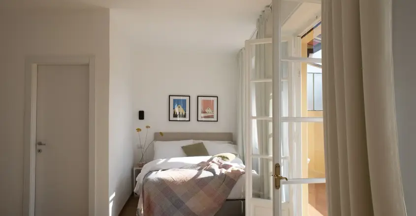 Enjoy cosy nights and lazy mornings in this Queen bed