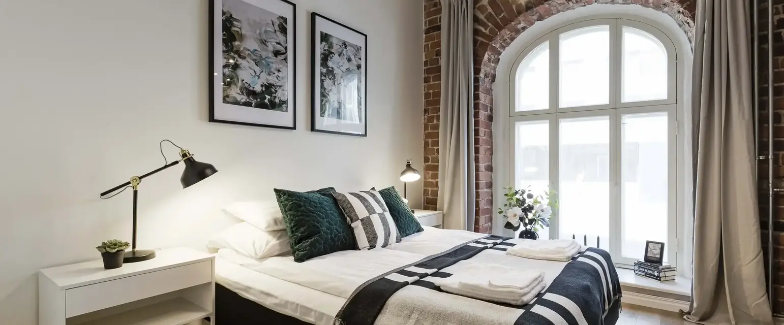 Bob W Tallinn City Centre Avangard Homey Studio Arched Windows Bedroom